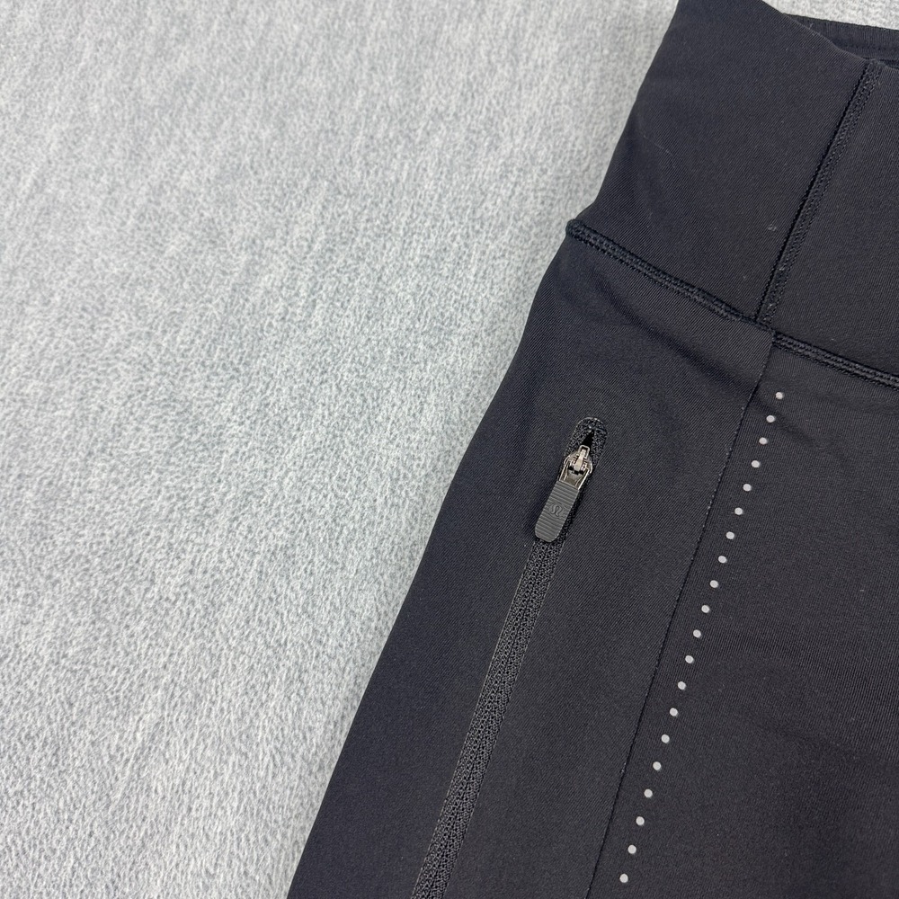 Lululemon Leggings Womens 8 Black Extra Mile Crop Reflective 24" Yoga Athletic - Picture 3 of 14